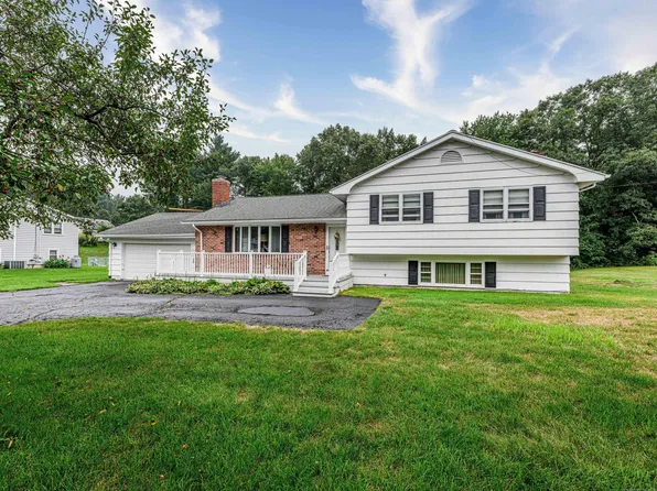 95 Chapel Hill Road, North Haven, CT 06473