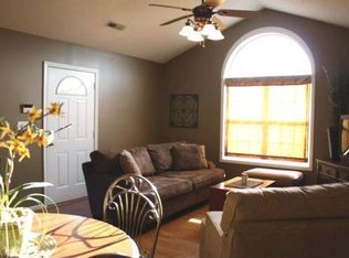 111 Riverside Towne Cir, Greer, SC 29650