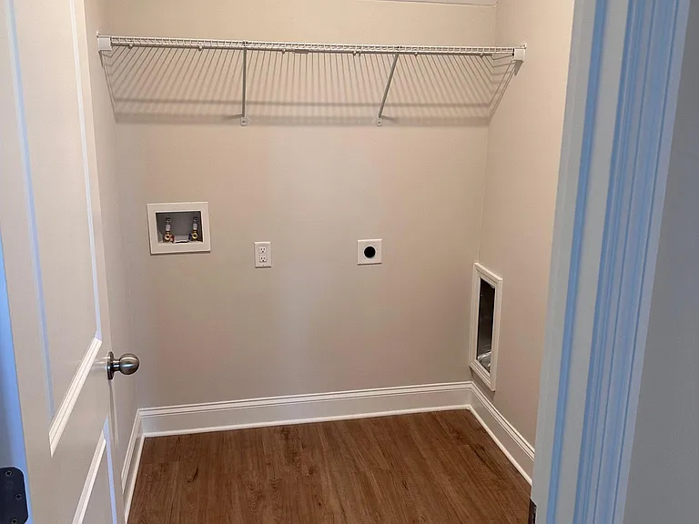 7973 Capri Ct — Photo 12