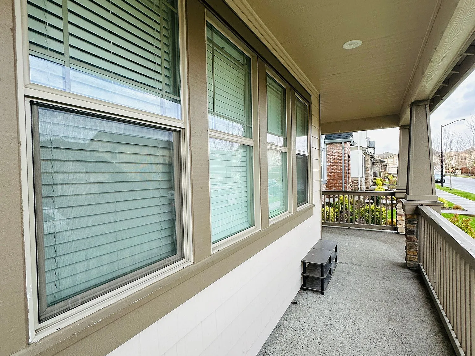 4 bed, 1837 sqft, $2,599 — Photo 2