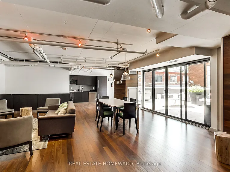 32 Camden St #706 — Photo 35