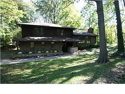 2411 Sharon Pl photo 1