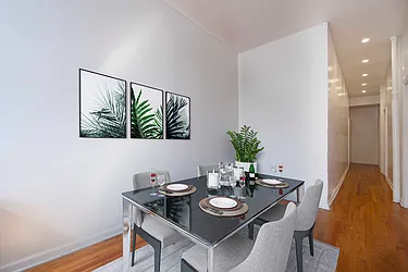 Rented by R New York