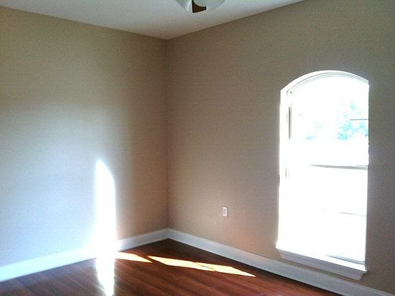 2nd image of 308 Mandalay E