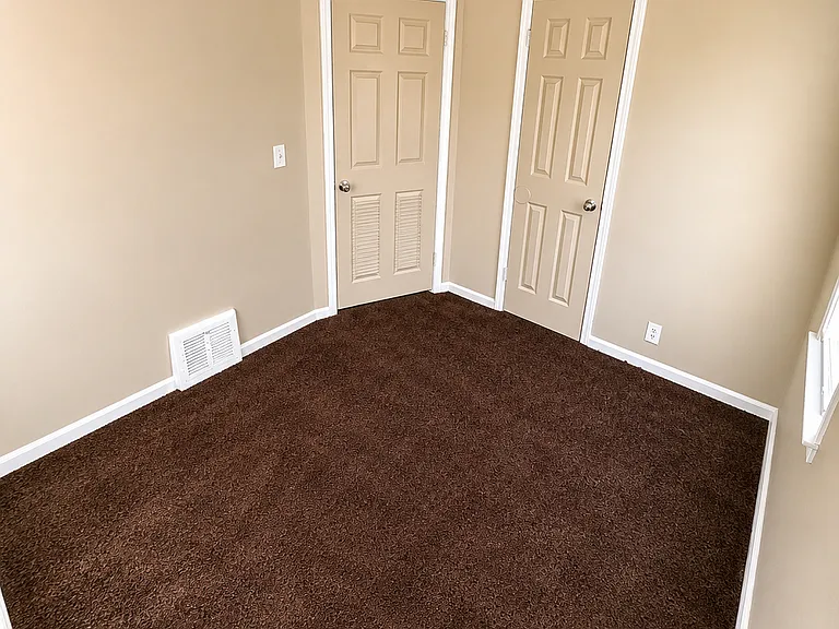 26115 Princeton St — Photo 10