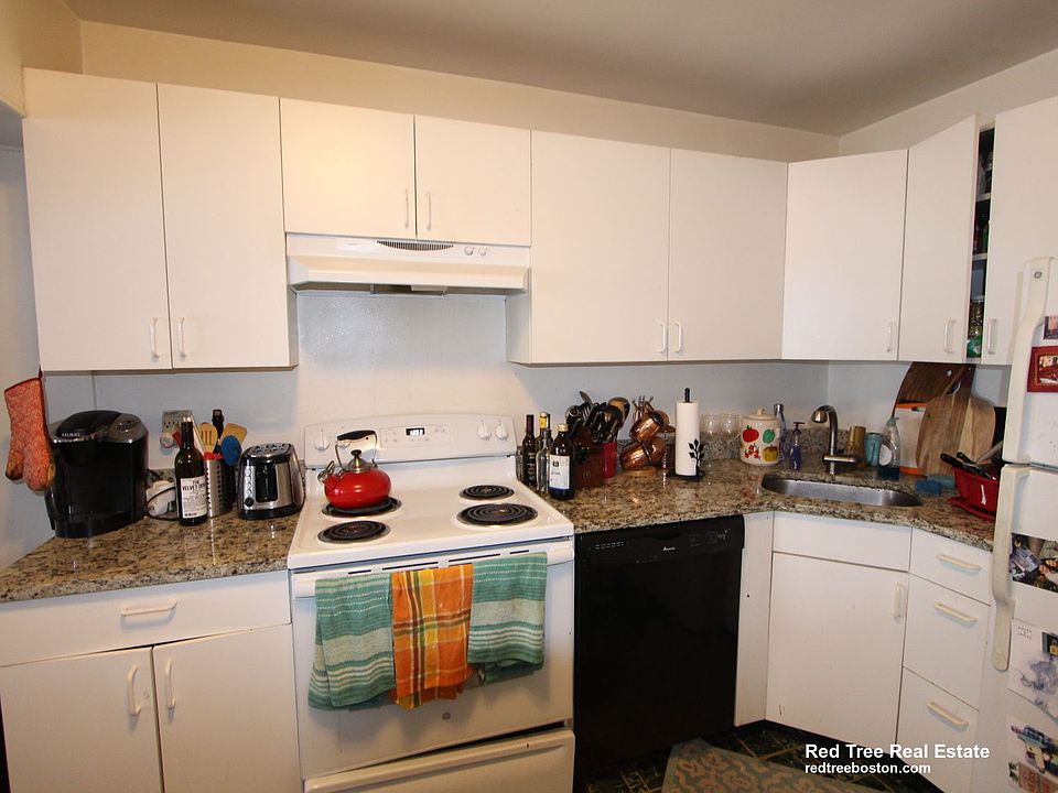 1st image of 202 Saint Paul St APT 31D