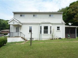 895 Oak Ave, Rochester, PA 15074