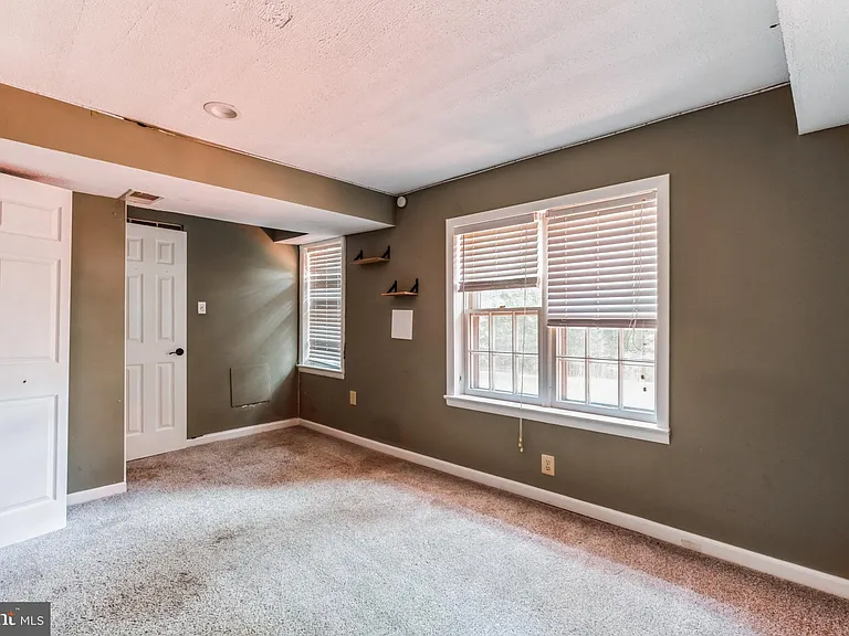 12196 Dapple Gray Ct — Photo 11