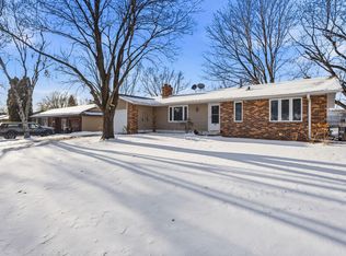 8206 Hemingway Ave S, Cottage Grove, MN 55016