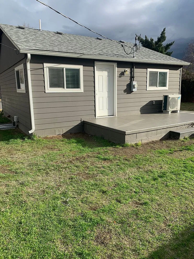 Adorable Two Bedroom One Bath on Cul De Sac in Richland!! — Photo 3