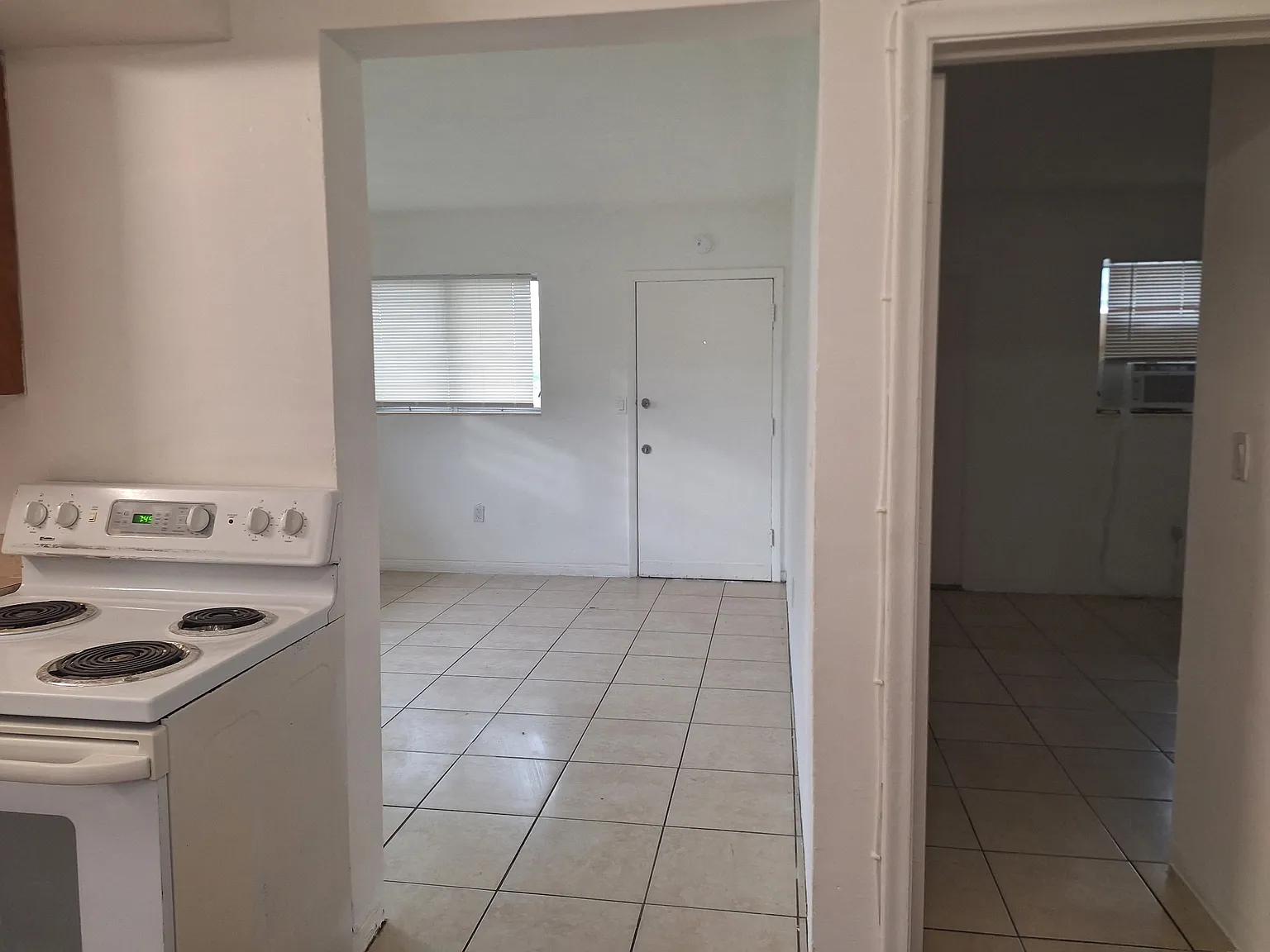 2 bed, 600 sqft, $1,600 — Photo 4