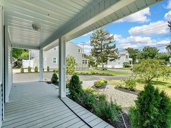 Relax and pull up a chair 