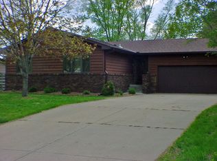 11289 Kentucky Ave N, Champlin, MN 55316