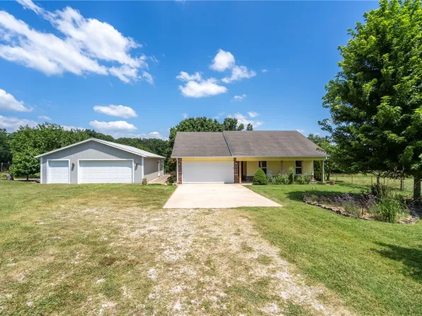 15520 Jack Crabtree Rd, Bentonville, AR 72712
