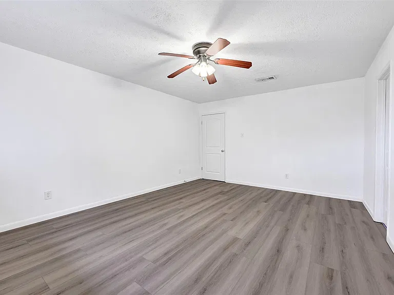 2730 Mesquite Dr — Photo 11