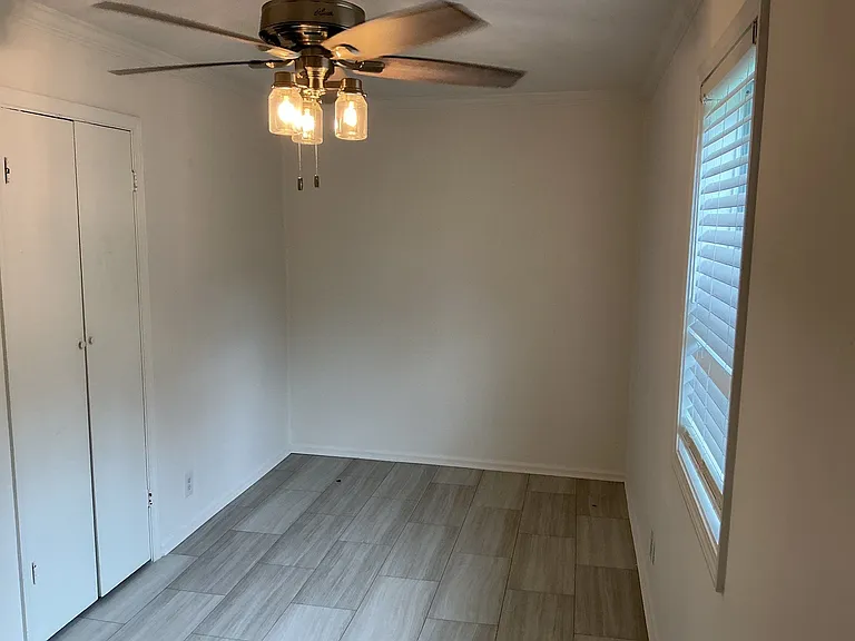 318 Linden St — Photo 12
