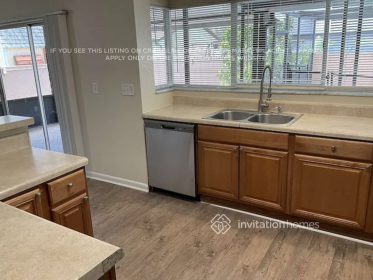 7438 Oakvista Cir — Photo 8
