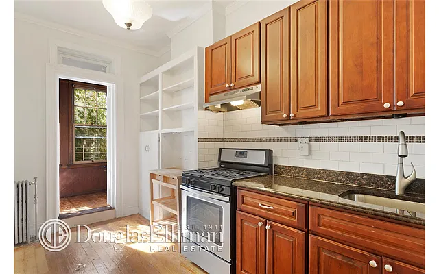 Rented by Douglas Elliman | media 16