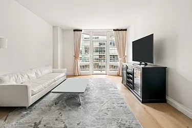 555 West 59th Street, #5A