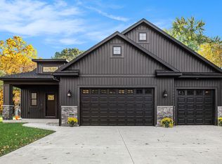 8060 Hunters Xing, Kalamazoo, MI 49009