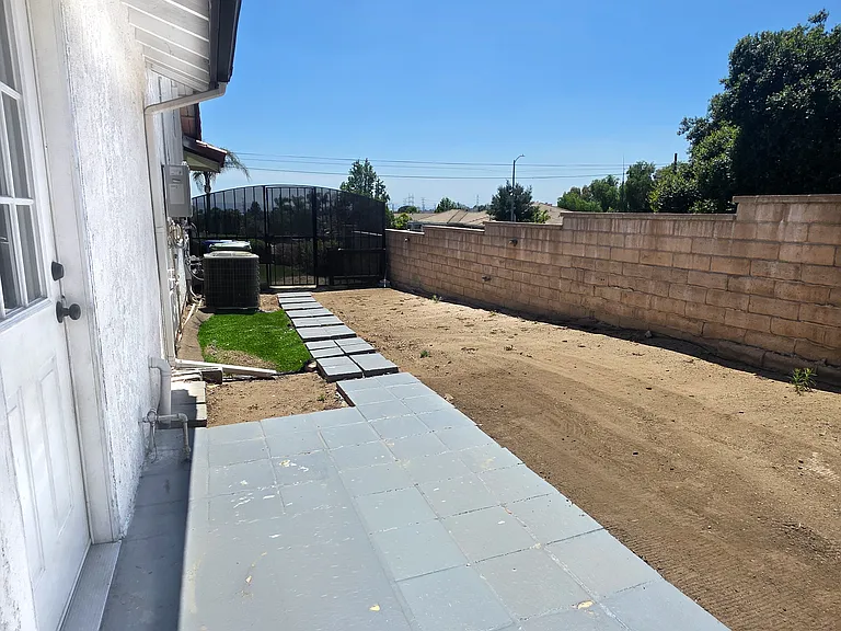 13784 Herrick Ave #B — Photo 2