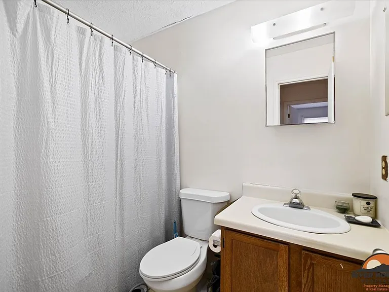1475 Sandy Cir — Photo 16