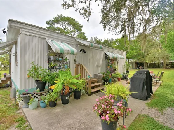 10328 Grear Hope St, Weeki Wachee, FL 34613