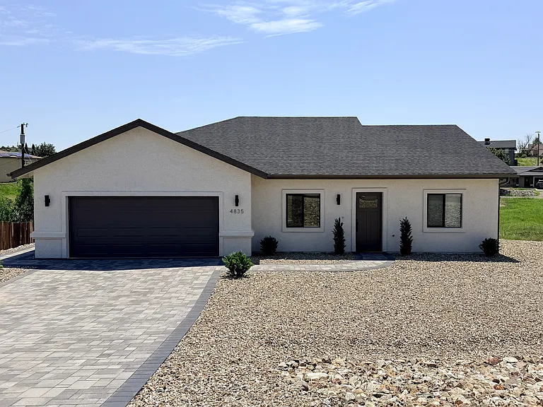 4835 N Wagon Way — Photo 1