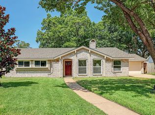 2631 Pomeran Dr, Houston, TX 77080