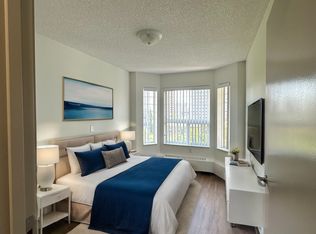 11148 84th Ave NW #501, Edmonton, AB T6G0V8