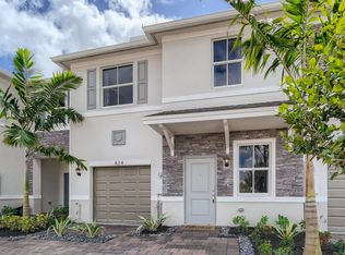 833 SE 17th St, Homestead, FL 33034