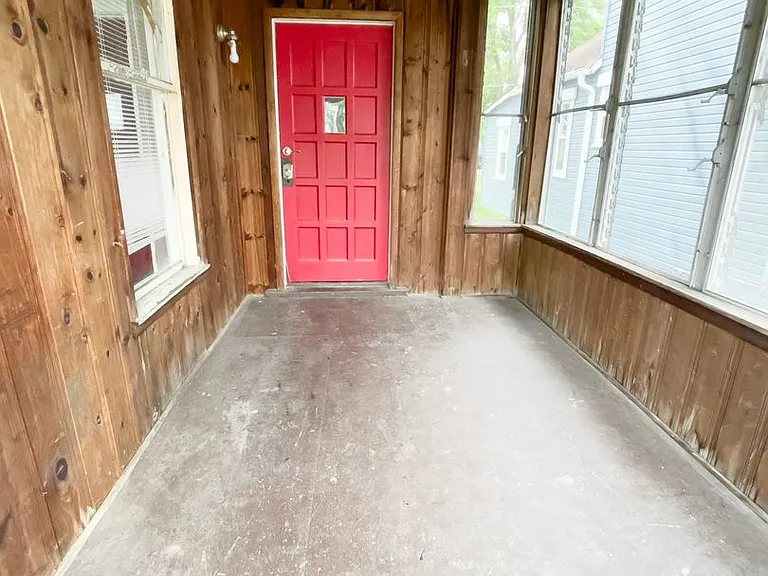 824 W Beechwood Ave — Photo 4