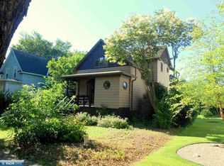 314 9th St S, Virginia, MN 55792