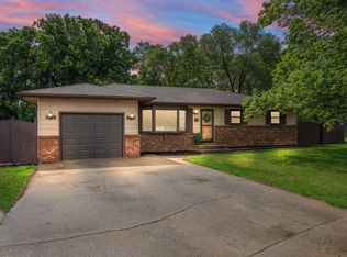 5227 Dolphin Dr, Portage, IN 46368