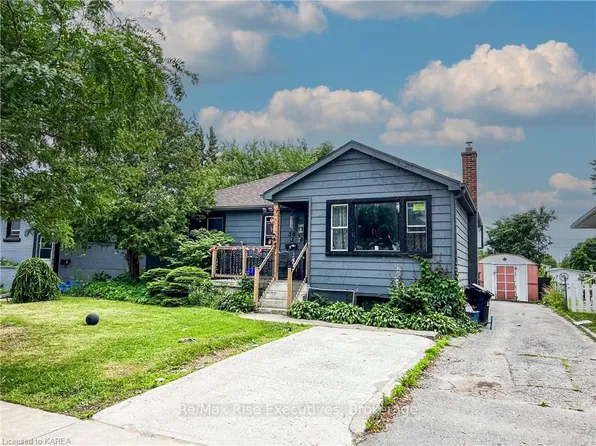 38 Ruskin St #2, Kingston, ON K7K 2N3