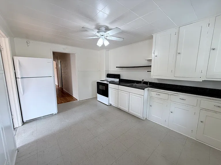 2803 North St #3E — Photo 10