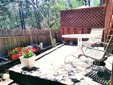 1050 S Saint Vrain Ave #F2 — Photo 15