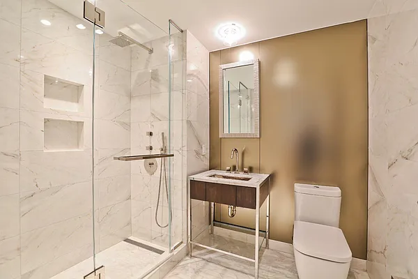 Rented by Kian Realty | media 14