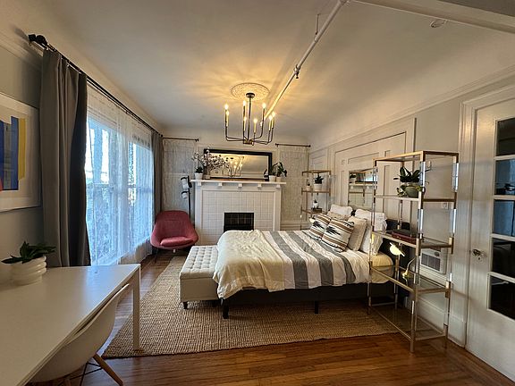 2nd image of 1187 Washington St #1