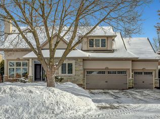 73 Shaughnessy Cres, Ottawa, ON K2K 2N1