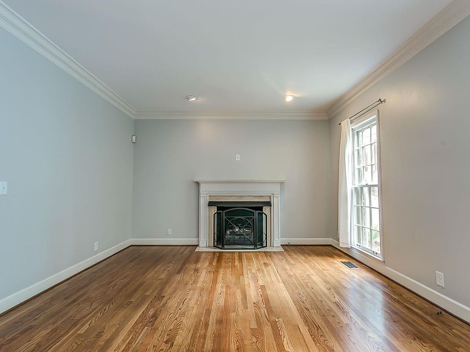 1st image of 153D Woodmont Blvd