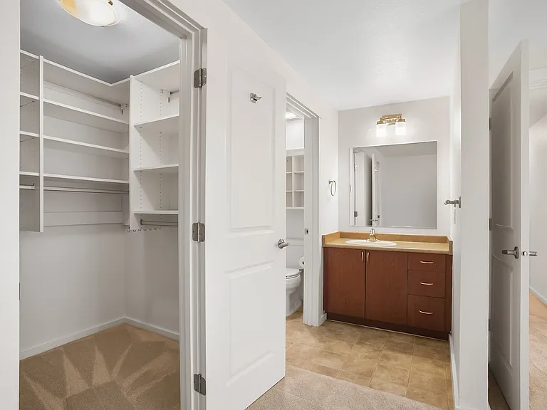 221 9th St #C303 — Photo 8