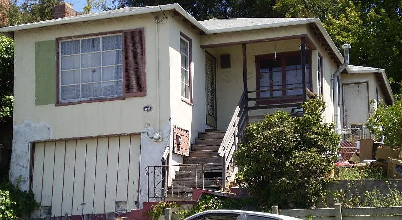 1st image of 2952 Parker Ave