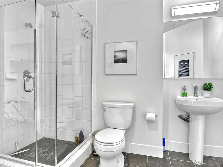 350 W Ash St W #804 — Photo 12