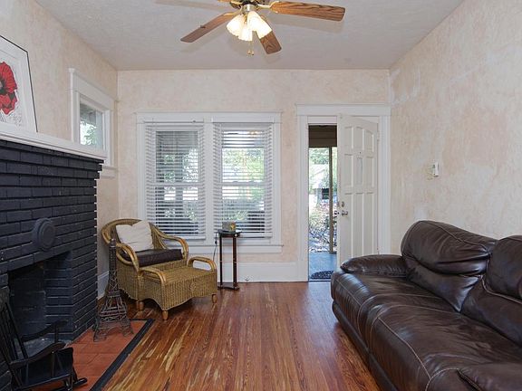 5th image of 4010 College St