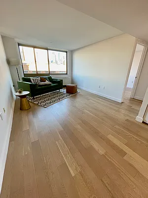 Rented by Cushman & Wakefield (Management) | media 49