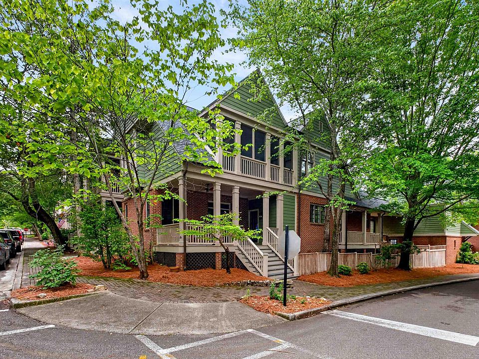 1st image of 24 Abbott Sq