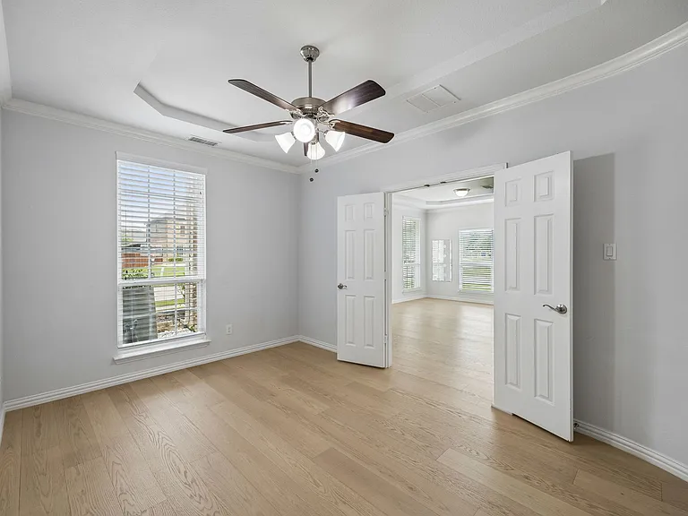 11901 Smithton Ave — Photo 16