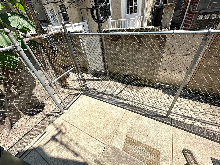 2509 S Rosewood St — Photo 22