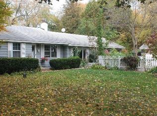 27775 W Sullivan Lake Rd, Ingleside, IL 60041